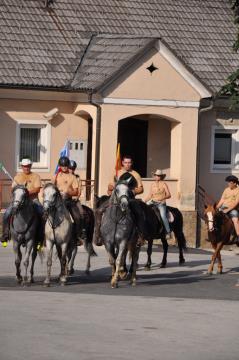KNOBLEHARJEVO 2012 - Pohod Knobleharjeve konjenice 2012 10